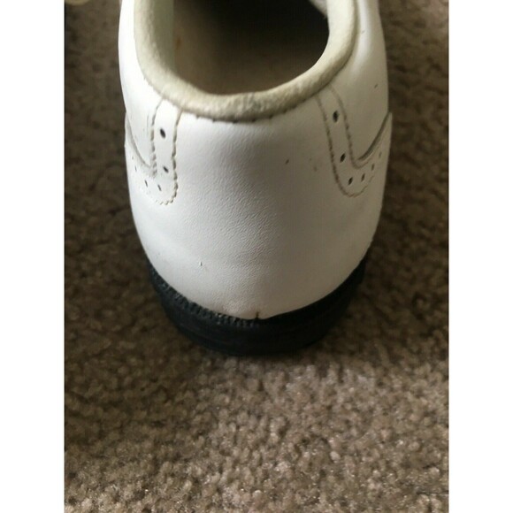 Vintage Reebok Men's Leather Golf Shoes Size 6.5 Metal Spikes White Cleats - Picture 6 of 11